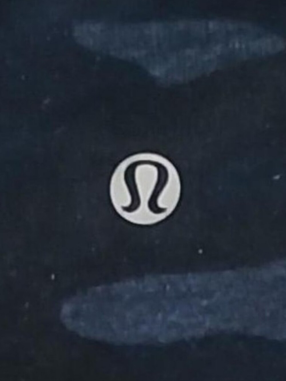 Lululemon Size 8 Blue Camo Leggings - Picture 3 of 9